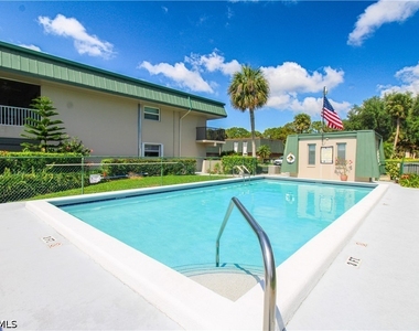 600 Valley Stream Drive - Photo Thumbnail 6