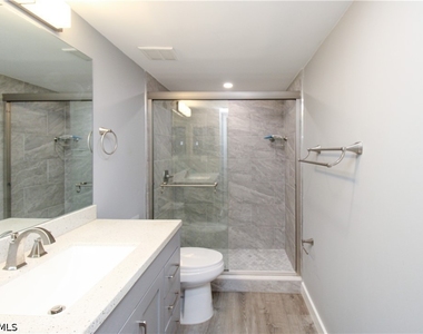 600 Valley Stream Drive - Photo Thumbnail 41