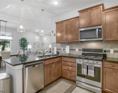 7674 Jacaranda Lane - Photo Thumbnail 12