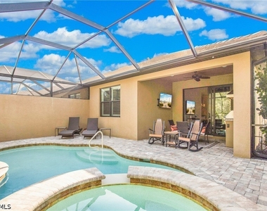 7674 Jacaranda Lane - Photo Thumbnail 22