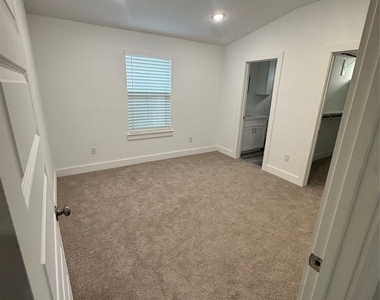 4604 Bricker Street - Photo Thumbnail 8