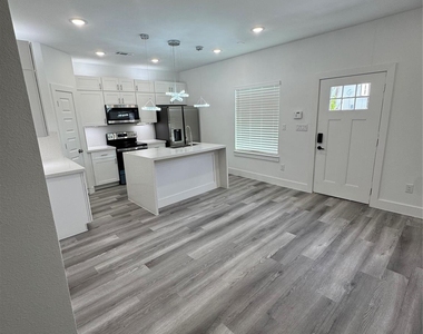 4604 Bricker Street - Photo Thumbnail 11