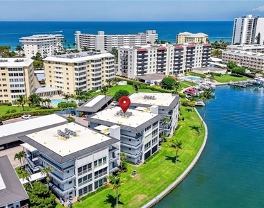 3400 Gulf Shore Boulevard N - Photo Thumbnail 4