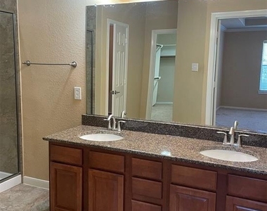 15 Innerwoods Place - Photo Thumbnail 14