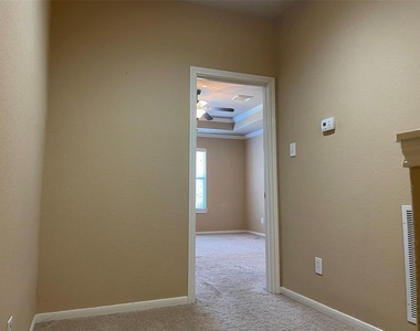15 Innerwoods Place - Photo Thumbnail 10