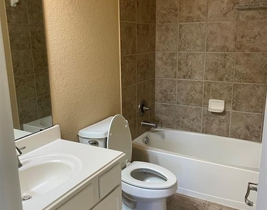 15 Innerwoods Place - Photo Thumbnail 17