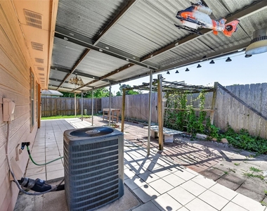 9918 Pierre Court - Photo Thumbnail 12
