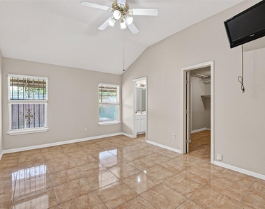 9918 Pierre Court - Photo Thumbnail 11