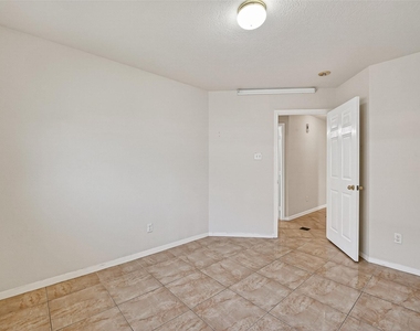 9918 Pierre Court - Photo Thumbnail 14