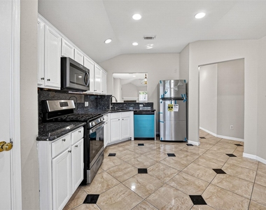 9918 Pierre Court - Photo Thumbnail 9