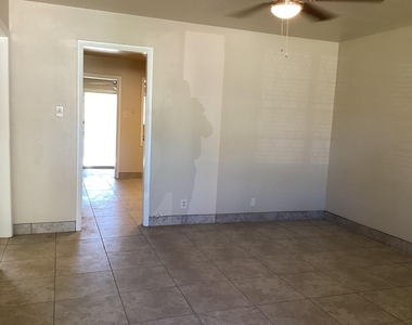 3118 Grant Street - Photo Thumbnail 11