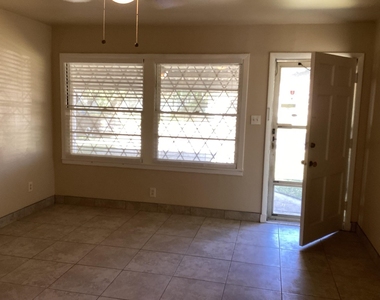 3118 Grant Street - Photo Thumbnail 6