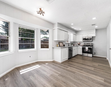 9014 Landwood Drive - Photo Thumbnail 2
