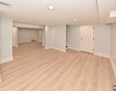 190 Madison - Photo Thumbnail 14
