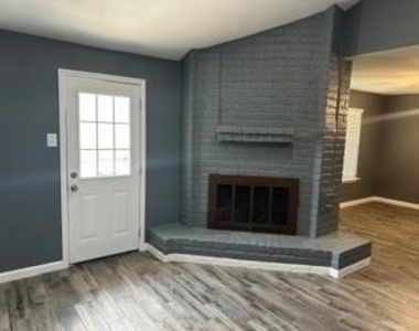 1914 Quail Green Court - Photo Thumbnail 22