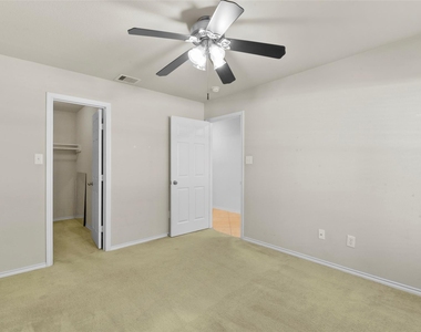 2711 Polk Street - Photo Thumbnail 5