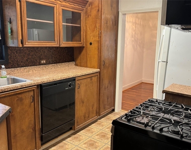 1614 W Sidnor Street - Photo Thumbnail 9