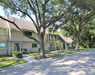 2115 E Weldon - Photo Thumbnail 1
