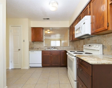 2115 E Weldon - Photo Thumbnail 10