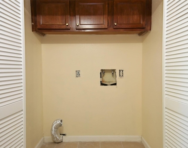 2115 E Weldon - Photo Thumbnail 11