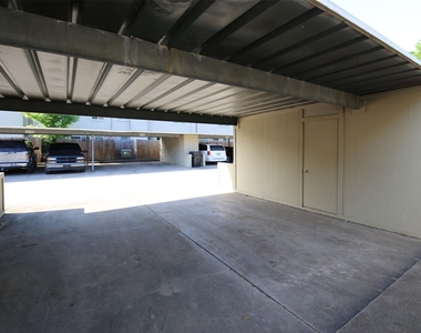 2115 E Weldon - Photo Thumbnail 20
