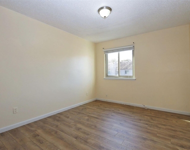 2115 E Weldon - Photo Thumbnail 16