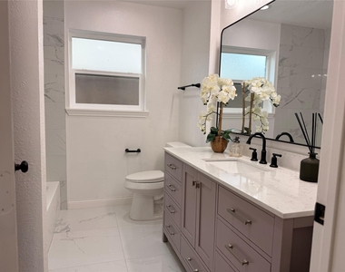 3303 Freshmeadows Drive - Photo Thumbnail 24