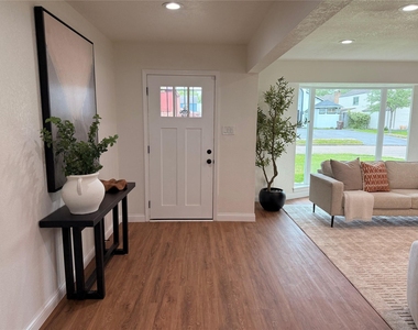 3303 Freshmeadows Drive - Photo Thumbnail 7