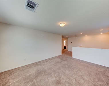 7218 Bakersfield Court - Photo Thumbnail 14