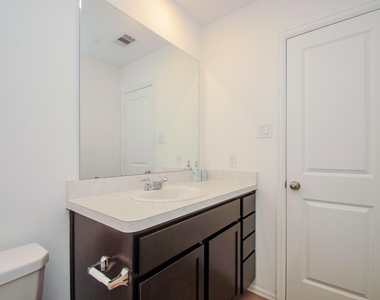 4355 Palmetto Grove Lane - Photo Thumbnail 17