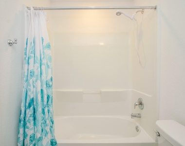 4355 Palmetto Grove Lane - Photo Thumbnail 18