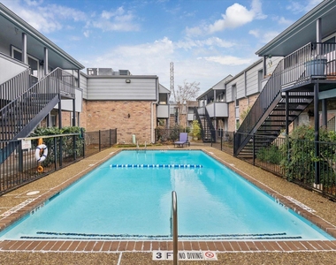 4450 Sherwood Lane - Photo Thumbnail 10