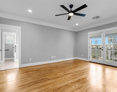 304 Vincent Street - Photo Thumbnail 23
