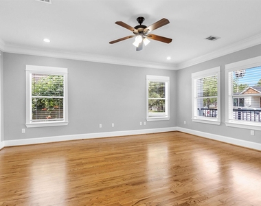 304 Vincent Street - Photo Thumbnail 5