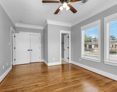 304 Vincent Street - Photo Thumbnail 16