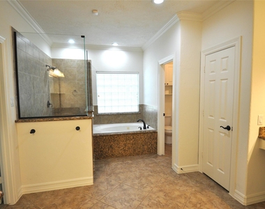 1914 Sand Hollow Lane - Photo Thumbnail 28