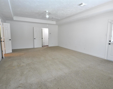 1914 Sand Hollow Lane - Photo Thumbnail 26