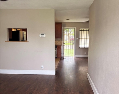 5631 Groveton Street - Photo Thumbnail 2