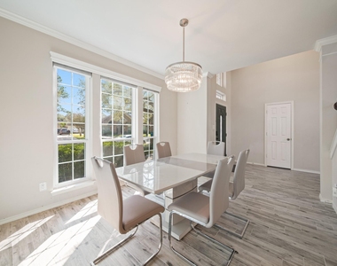 16322 Drystone Lane - Photo Thumbnail 8