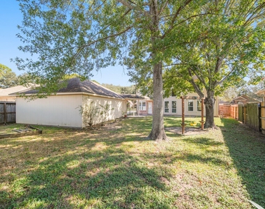 16322 Drystone Lane - Photo Thumbnail 5