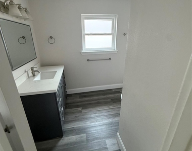 8714 Ilona Lane - Photo Thumbnail 3