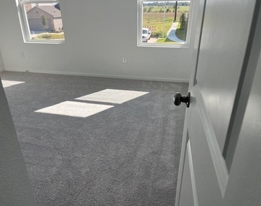 1015 Gentle Nook Drive - Photo Thumbnail 13