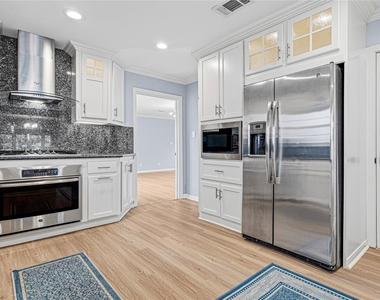 4002 Merrick Street - Photo Thumbnail 16