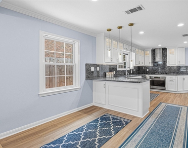 4002 Merrick Street - Photo Thumbnail 14