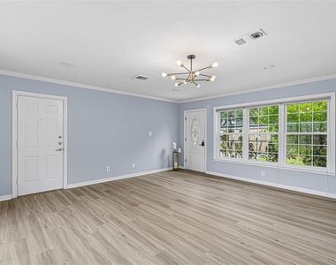 4002 Merrick Street - Photo Thumbnail 11