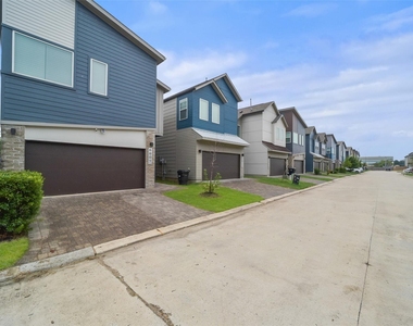 6809 Rocinante Lane - Photo Thumbnail 1