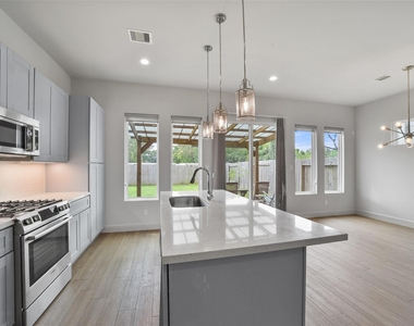 6809 Rocinante Lane - Photo Thumbnail 9