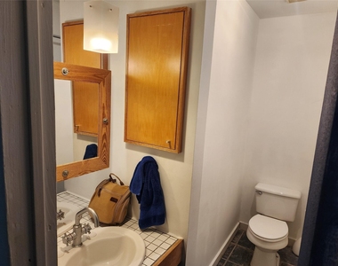 617 E 12th 1/2 Street - Photo Thumbnail 10