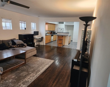 617 E 12th 1/2 Street - Photo Thumbnail 1