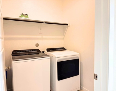 16246 Parish Pointe - Photo Thumbnail 27